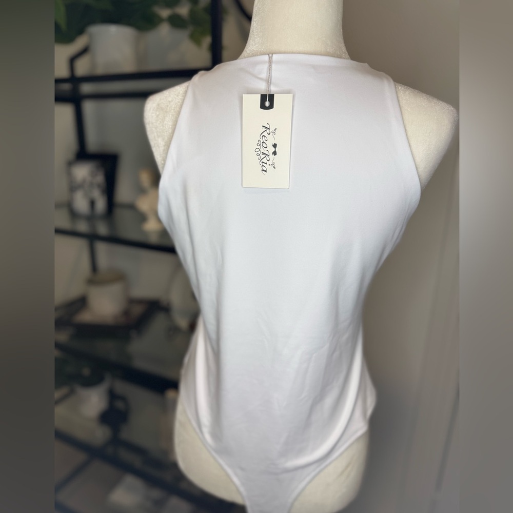 NWT ReoRia High Neck Racerback Sleeveless Bodysuit Tank Top White Size XL - Picture 5 of 9